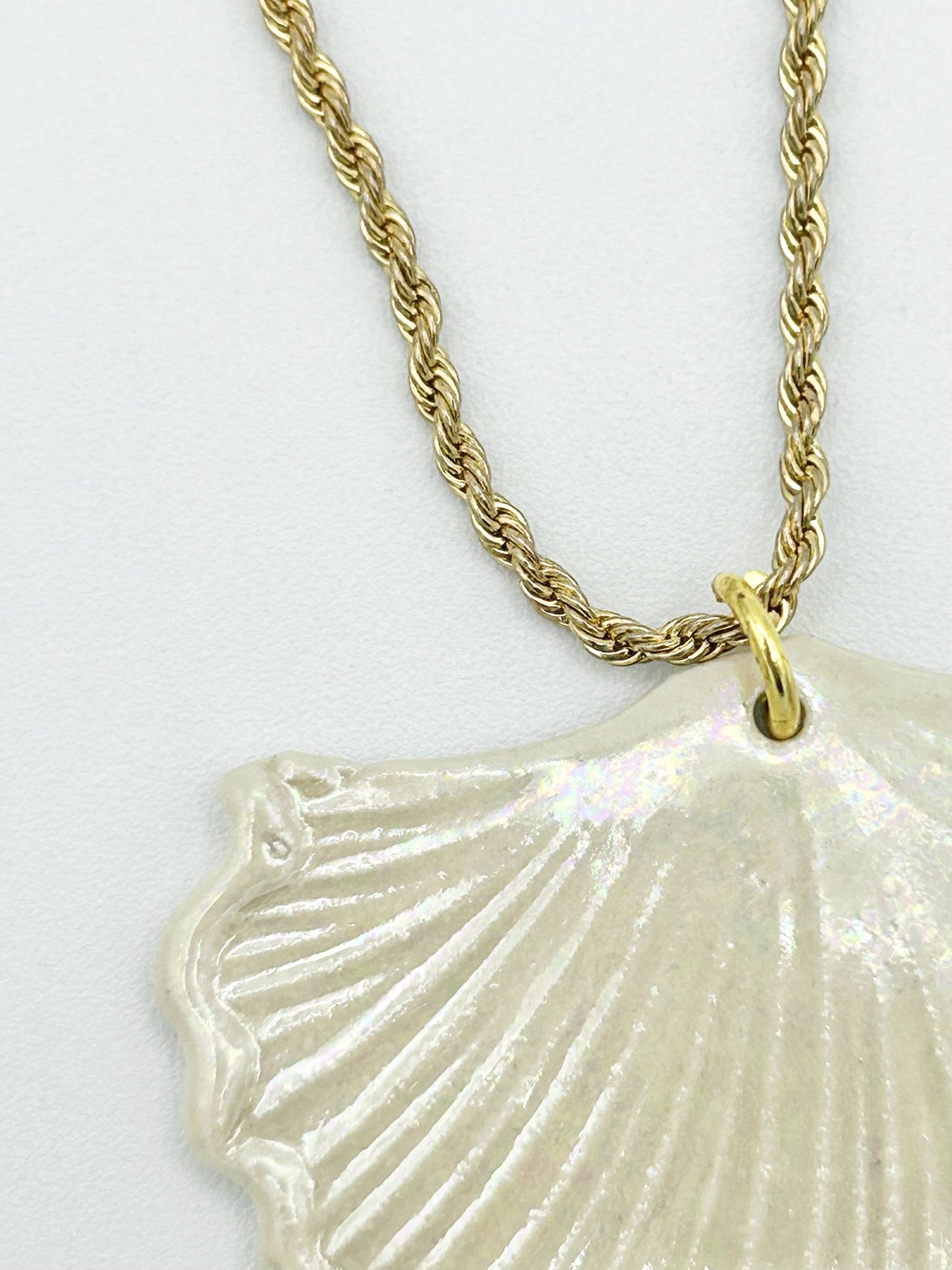 Atlantic shell necklace