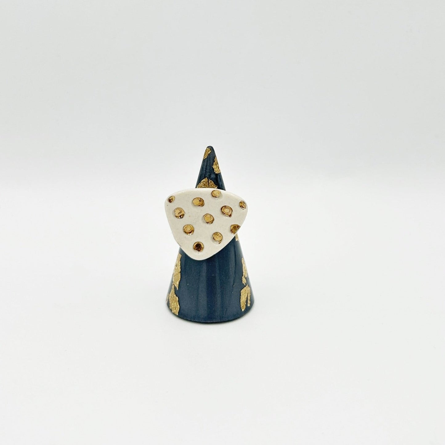 Triangle polka dot ring