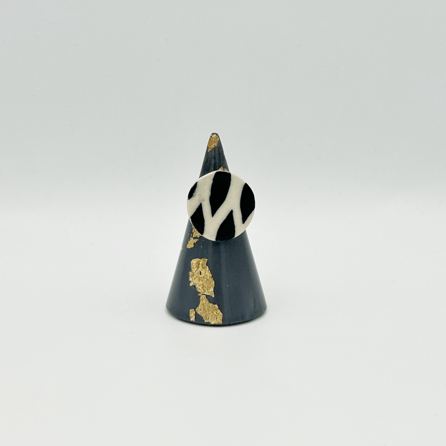 Bess ring
