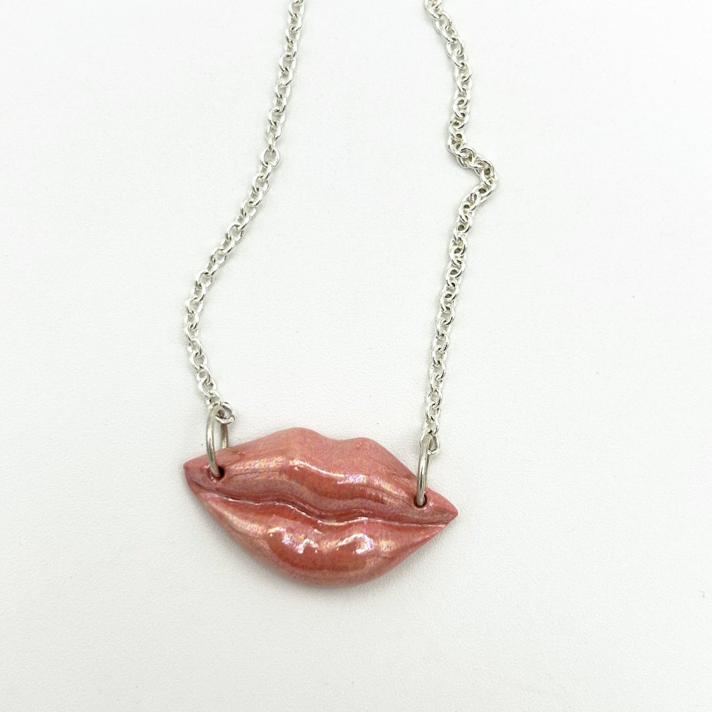 Lip necklace