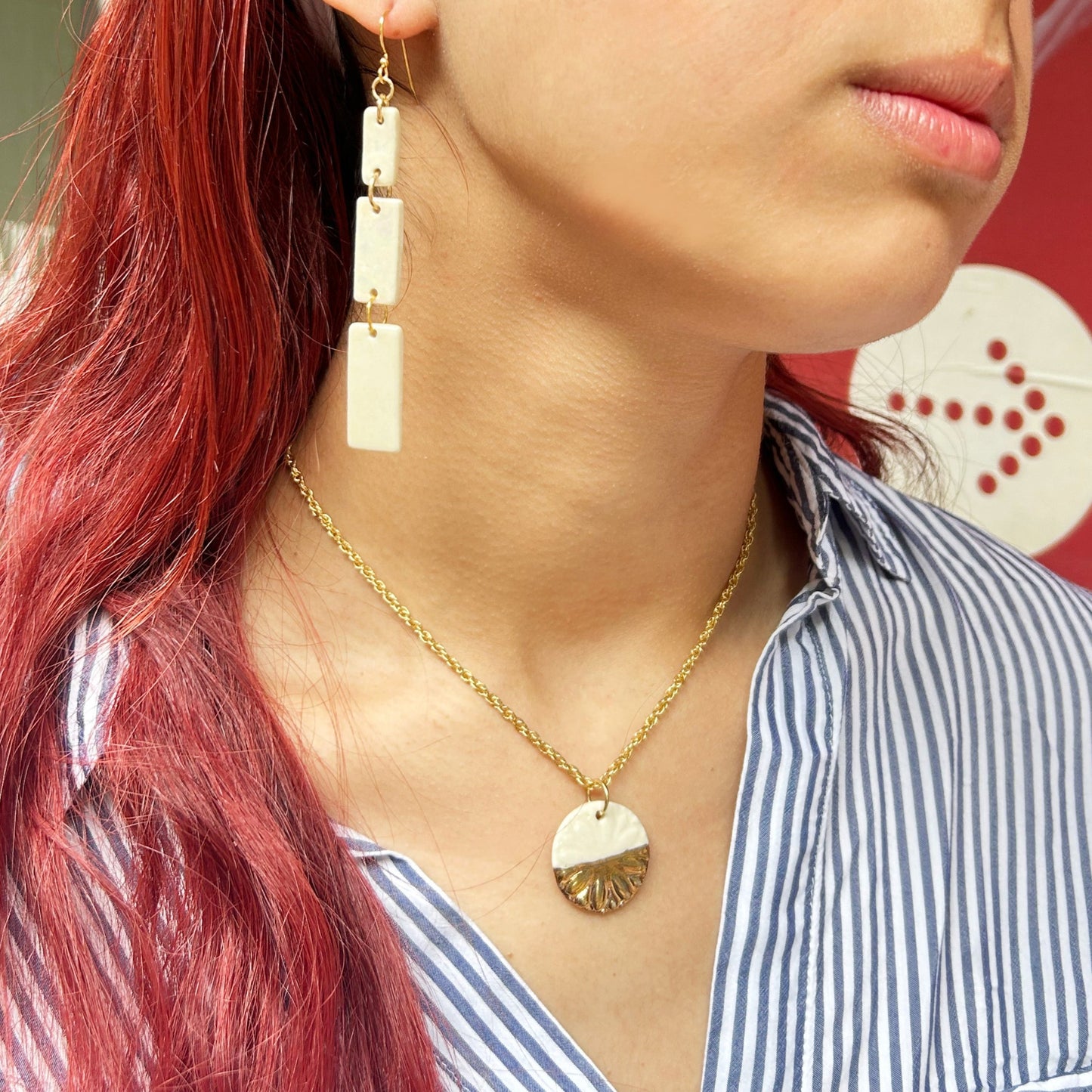 Solar eclipse necklace